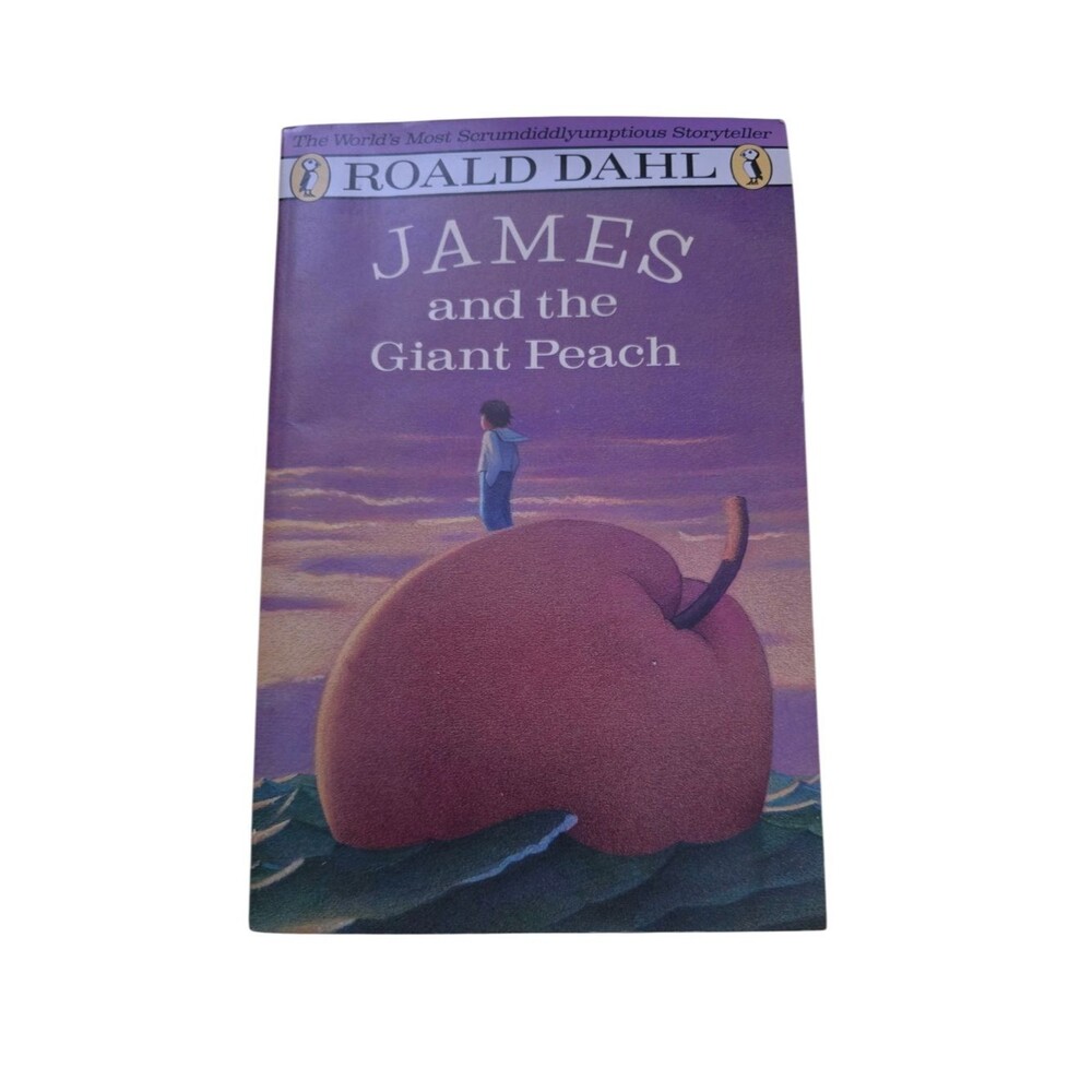 Roald Dahl James and the Giant Peach Paperback - Purple Cover